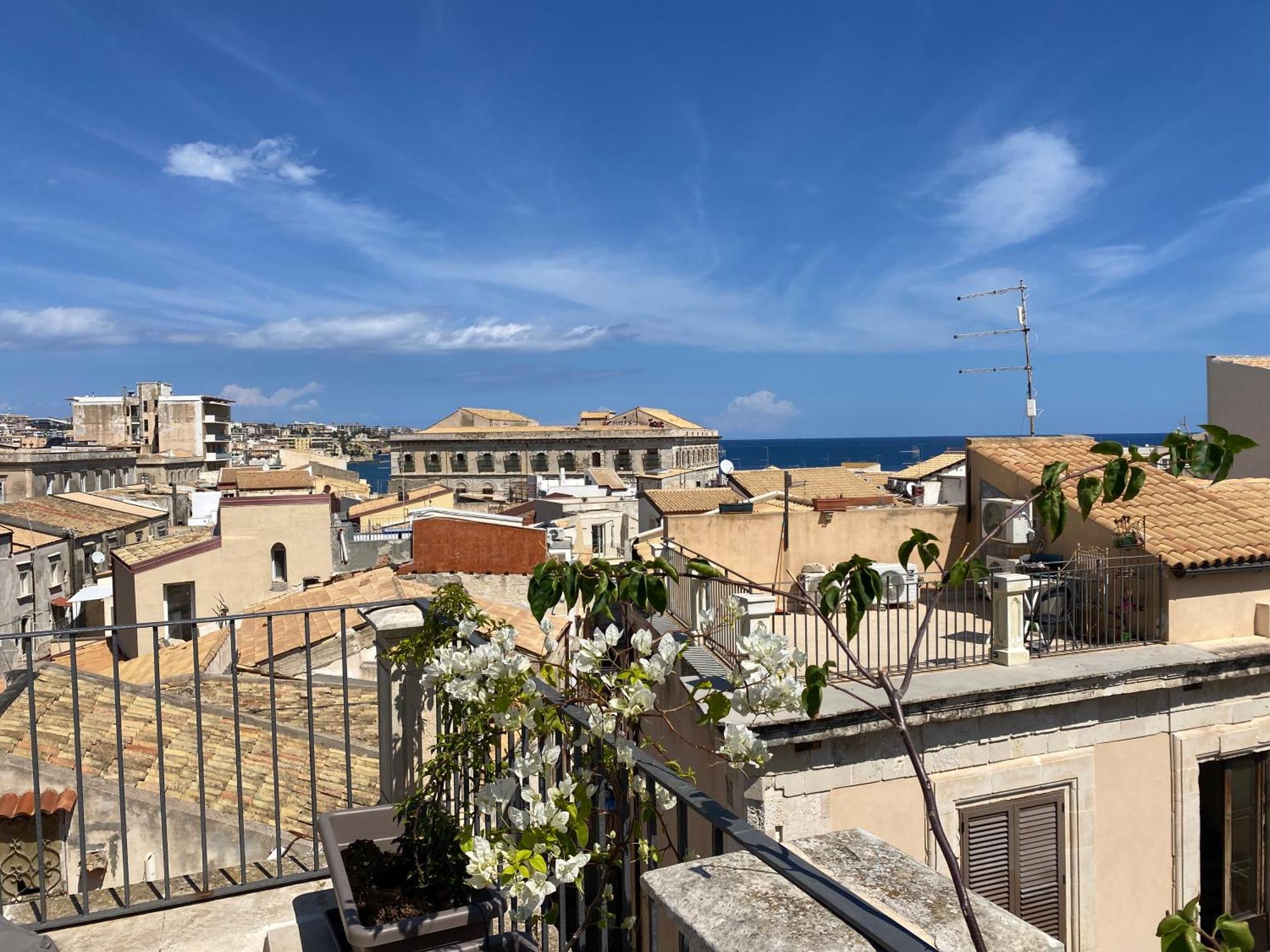 Alma Maris Terrazza Al Tempio By Bed&Bros Apartment Syracuse Ngoại thất bức ảnh